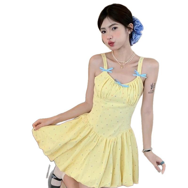 Dopamine Wears a Yellow Polka Dot Suspender Dress for Women's Summer First Love Pure Princess Dress Fluffy Bud Short Dress