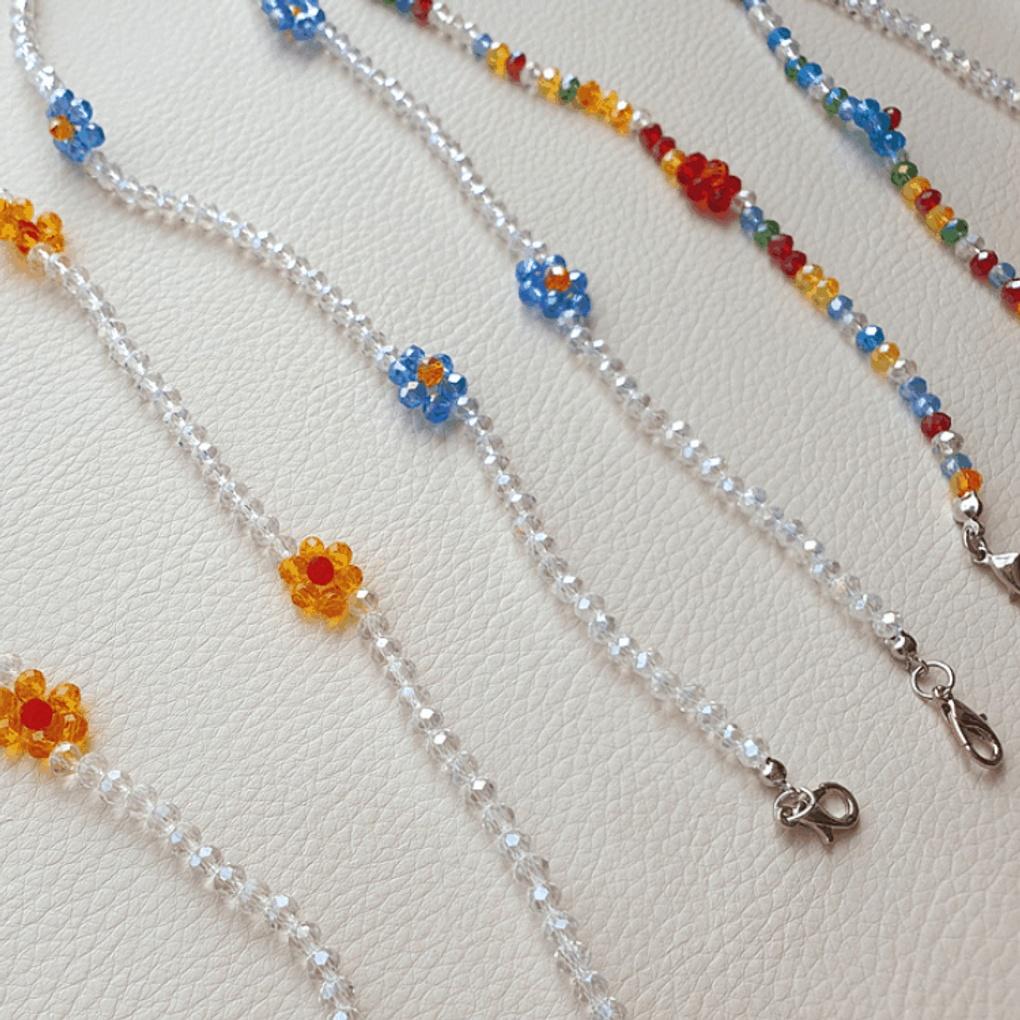 

Mask string necklace, silver chain, pearl, daily flower beads orange