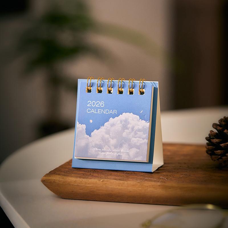 

Мини-календарь 2026 Офисные школьные принадлежности Креативный ретро-пейзаж Обложка Календарь-планировщик Настольные аксессуары Украшение Подарок