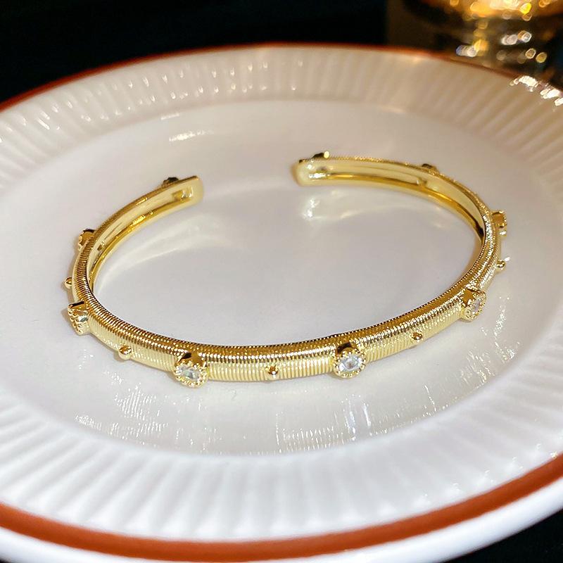 Real gold electroplated zircon brushed retro court open bracelet light luxury temperament bracelet fashion new jewelry