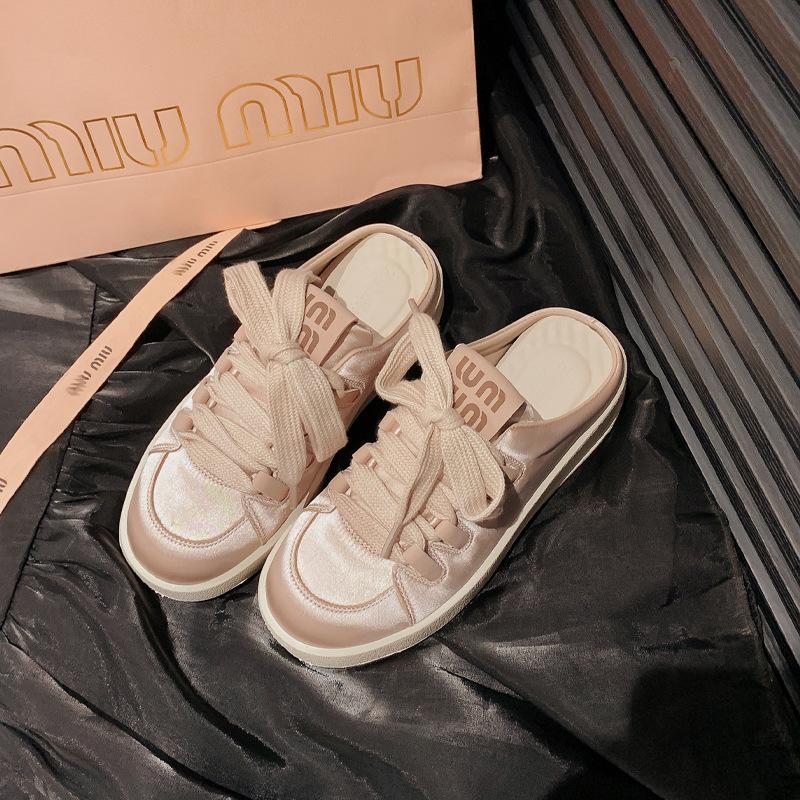 Spring and summer new satin bag head slippers wear versatile sports and leisure board shoes to increase the height of thick soles and pedal white