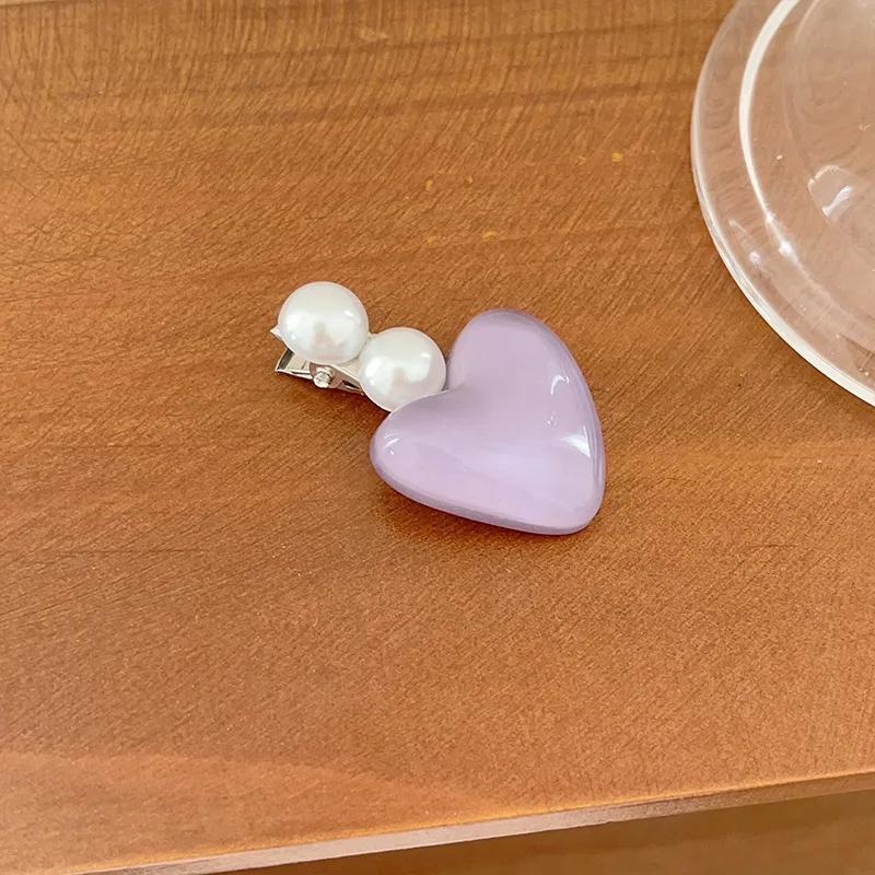 

Новая заколка для волос в виде сердца с жемчужиной для женщин, элегантный темперамент, боковая заколка для волос, подарок для девочек, аксессуары для волос, головные уборы