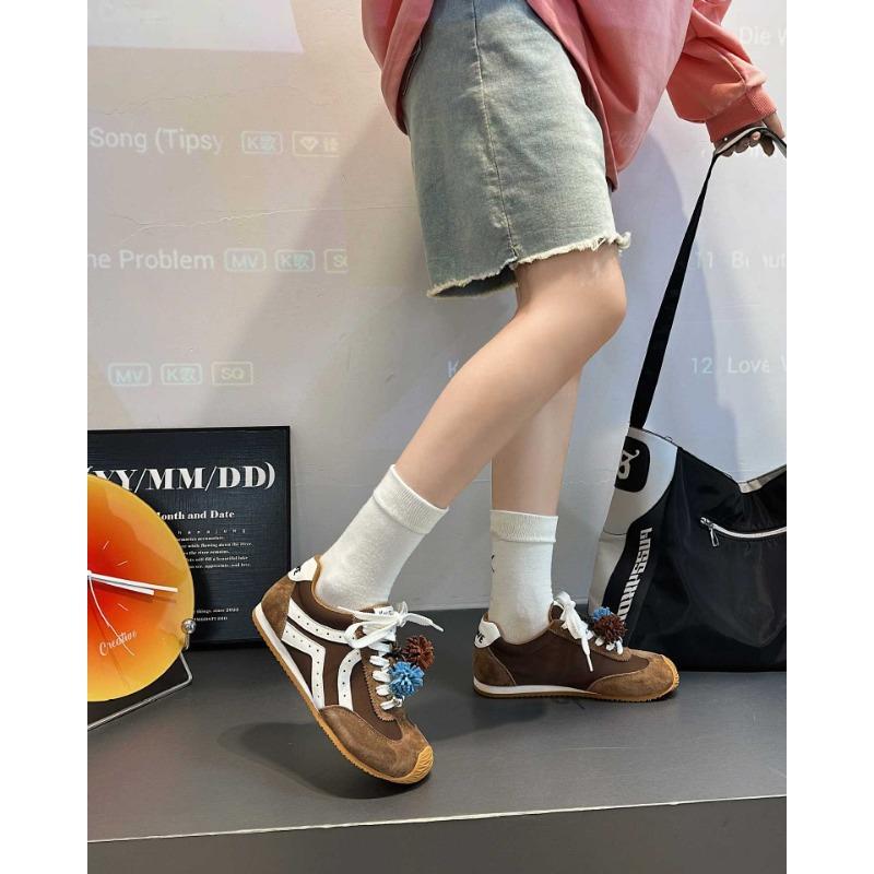 

New spring and autumn flat-bottomed versatile casual and comfortable women s fashion low-top shoes women s trendy shoes single shoes 35