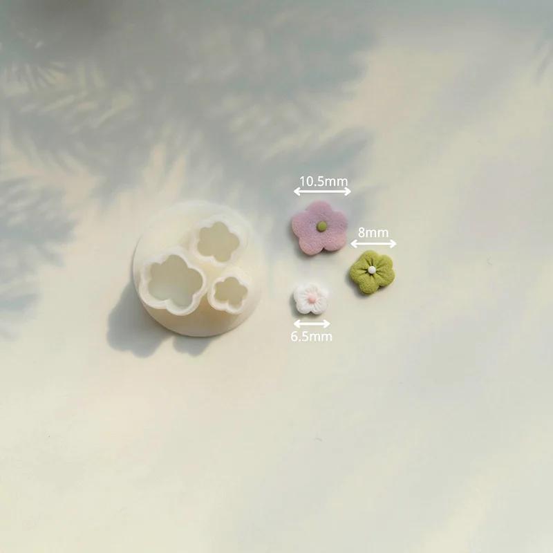 10mm 8mm 6mm Mini Tagliapasta Fiore Foglia Piastra Tagliapasta Fiore Mini Argilla Fiori per Argilla Orecchini Floreali Gioielli Ciondolo