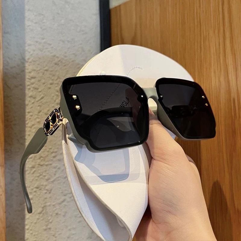 New square frameless sunglasses women's high-end UV-proof sunglasses large-frame versatile glasses