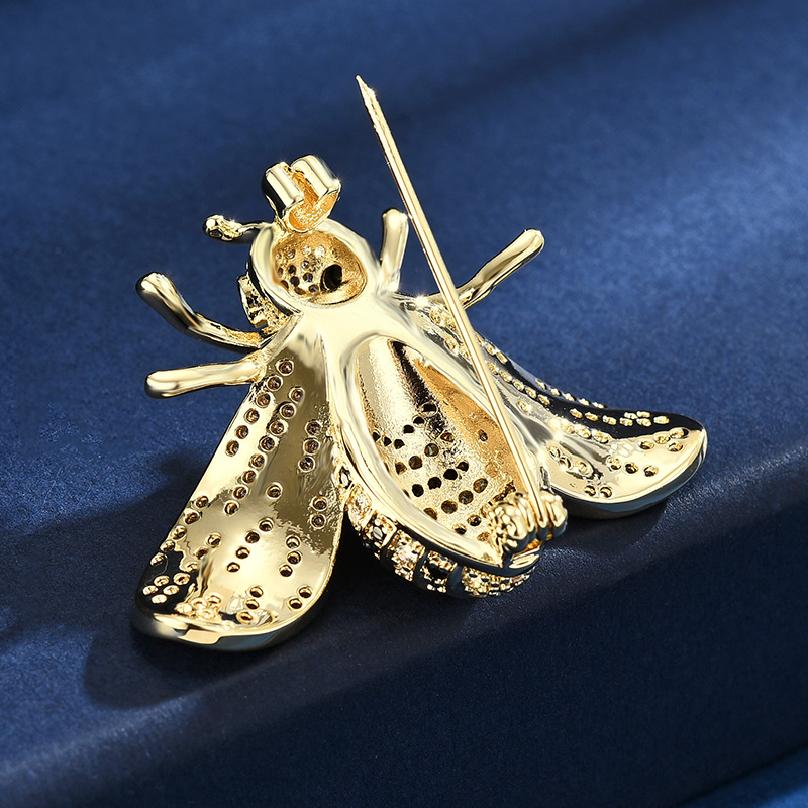 1PC Insect Series Brooch Women Delicate little bee brooches crystal rhinestone pin borrch for grils