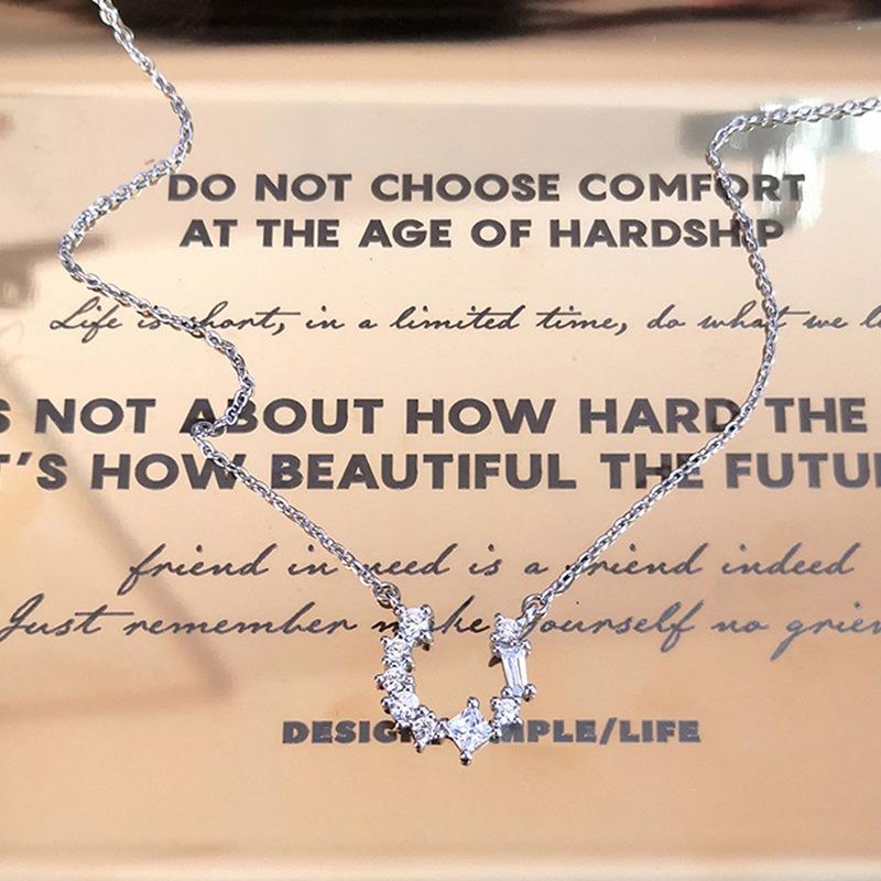 

Anenjery циркон подкова удачи кулон ожерелье для женщин легкий роскошный нишевый дизайн ключичная цепочка подарок на день рождения белый