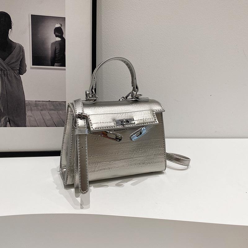 Small bag women's bag summer versatile new trendy fashion messenger bag gorgeous glossy portable small square bag