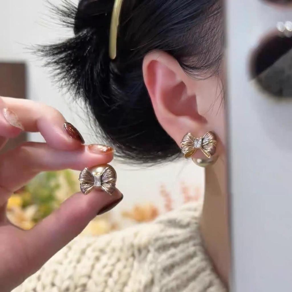 Retro Bow Pearl Stud Earrings - Light Luxury & Elegant Versatile Accessories for Women