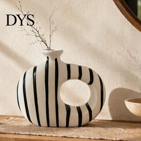 Artistic Hollow Rope Vase Minimalist Resin Flower Vase, Circle Art Modern Floral Dried Arrangement Holder for Home Living Room Bedroom Table Ornament
