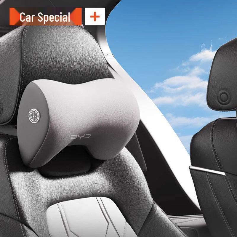 Příslušenství pro vozy BYD: Opěrky hlavy, Bederní opěrky, Polštářky a Chrániče krku pro modely Qin Plus, Song Pro, Seagull, Seal, Han.