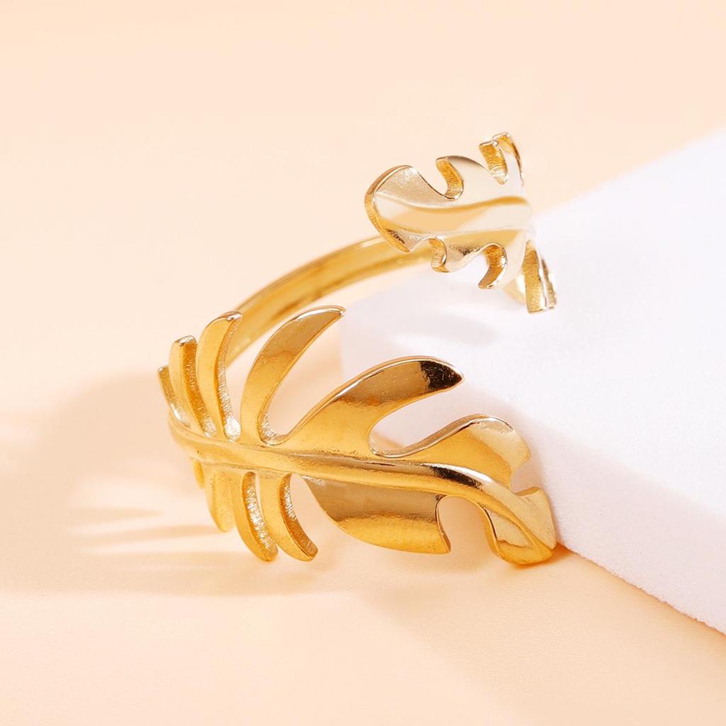 18K Gold Pastoral Leaf Open Women's Ring
