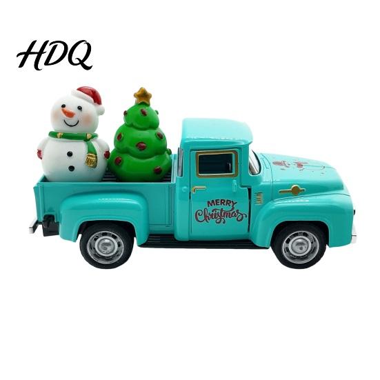 Miniature Truck Model Christmas Pickup Figurine Vintage Car Statue with Santa Claus Red Figurine Tree Snowman Alloy Vehicle Ornament for