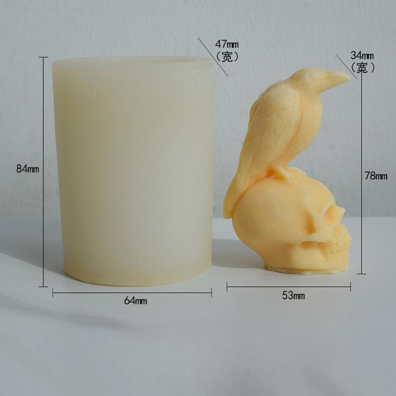 

Хэллоуин Череп Ручная работа Креативная форма Ворон Орел Наступающий на голову призрака Череп Ароматерапевтическая свеча Гелевая форма Гипсовая капельная форма A