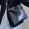 Luxury Ladies' Computer Tote: Versatile Shoulder & Crossbody Bag for Documents & Commuting
