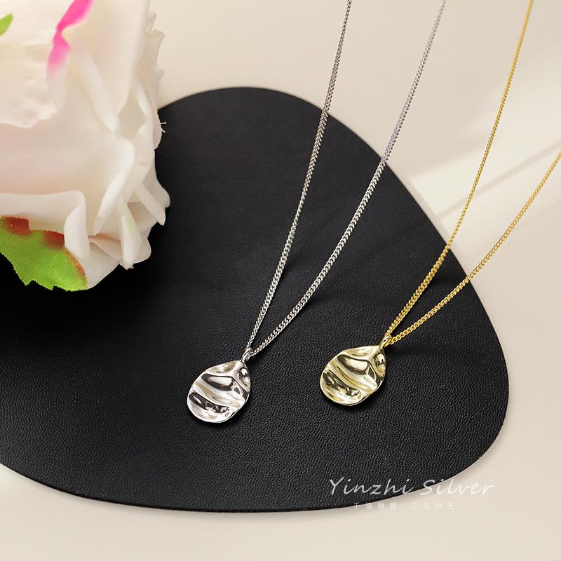 Women's Hip-Hop Silver Water Drop Pendant Necklace - Simple & Stylish Clavicle Chain for Daily Wear