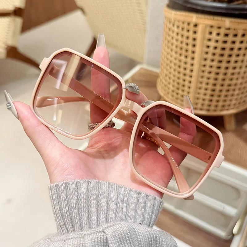1Pc Fashionable Oversized Square Frame Glasses Casual And Trendy Eyewear Suitable For Driving Vacation And Travel