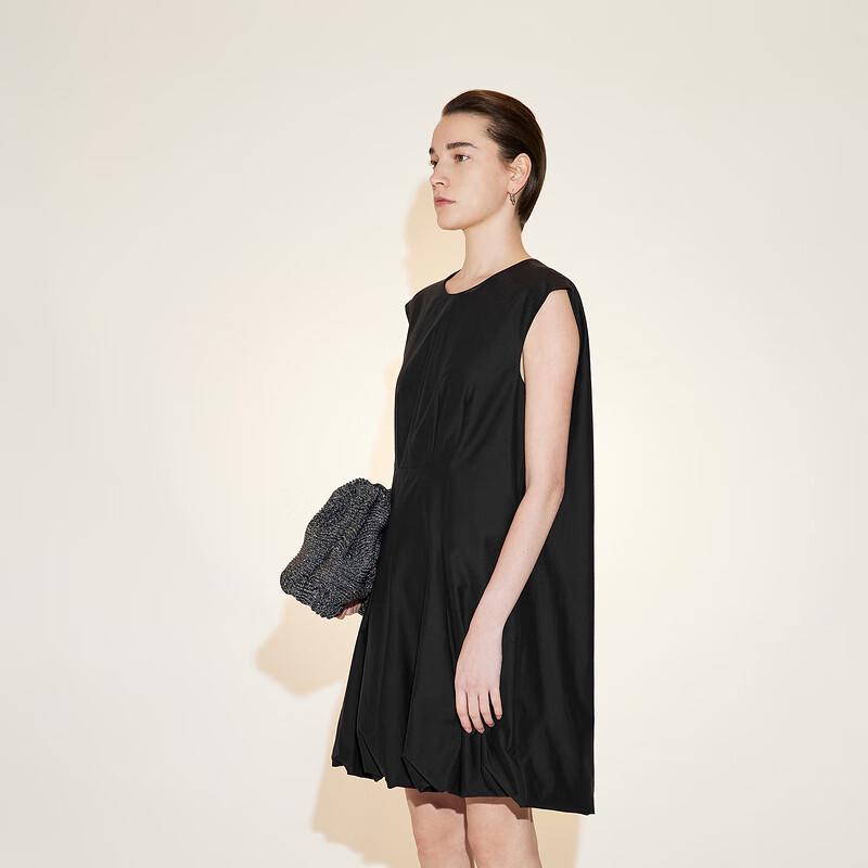 

LESS 2023 Fall Round Neck Sleeveless Printed Dress M