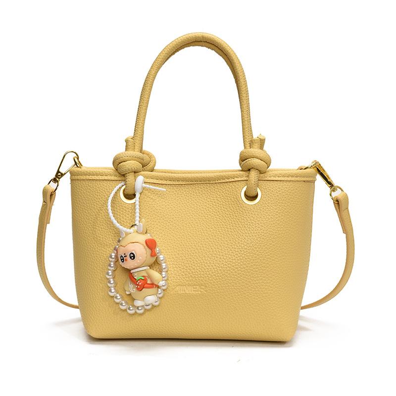 Early Spring Niche Handbag Women's New Fashion Handbag Small Tote Bag Versatile Commuter Messenger Bag