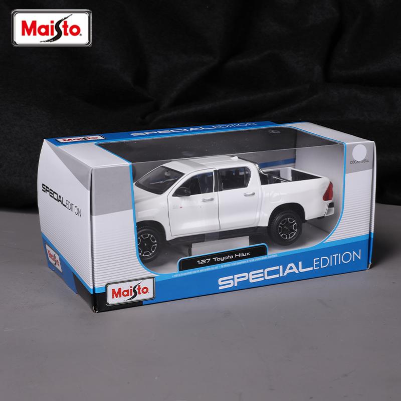 På lager Maisto 1:27 Toyota Hilux Pickup Series Simulering Legering Miniatyr Støpt Bilmodell Tilpasset Gutt Leketøy Samling Gave