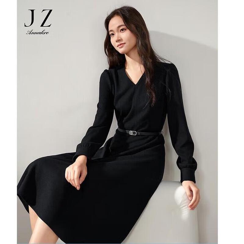 JUZI Annakao Elegant Rhinestone Belt Wool Knit Dress