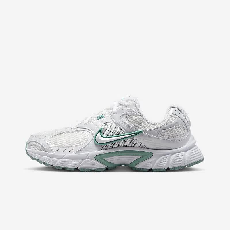 Nike Women s HQ7901-106 Fitness Training Shoes 38