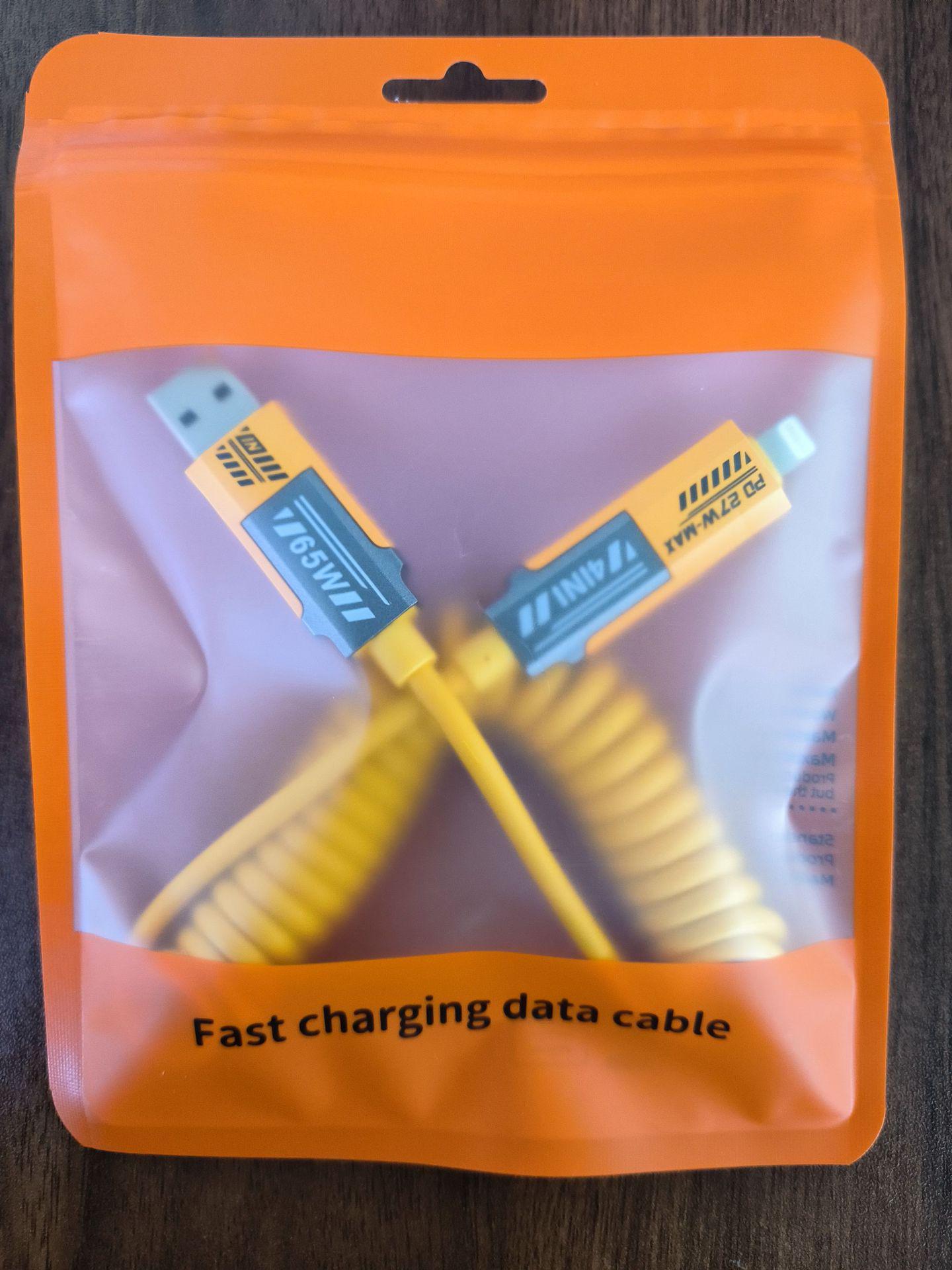 

Пружинный выдвижной кабель для быстрой зарядки 65 Вт 4-в-1 для Apple 16/15 и автомобилей Huawei