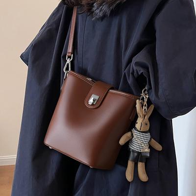 Bucket Bag, New Women's Bag, Summer Genuine Leather Messenger Bag, High-end Versatile Retro Shoulder Bag.
