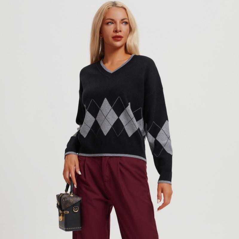 Early Autumn V-Neck Diamond Knit Sweater for Women