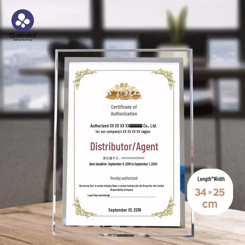 Quatrefoil Glass A4 Photo & Certificate Frame