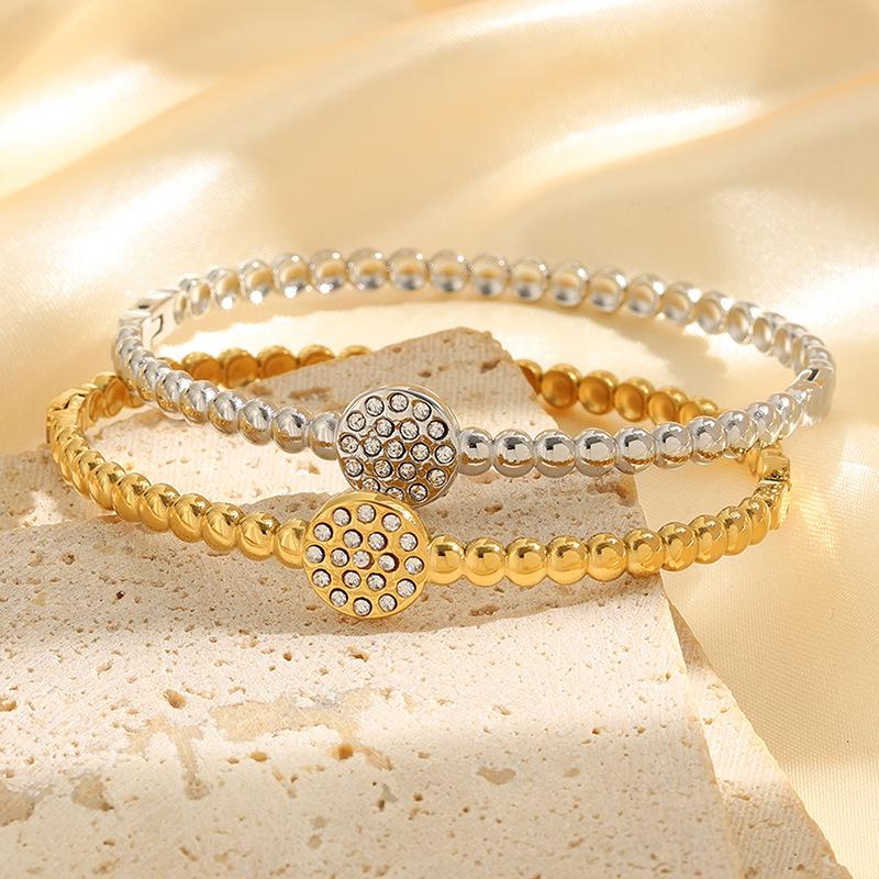 Europe and the United States Hot-selling Round Oil-pressed Diamond-encrusted Women's Light Luxury High-end Cold Wind Electroplating K