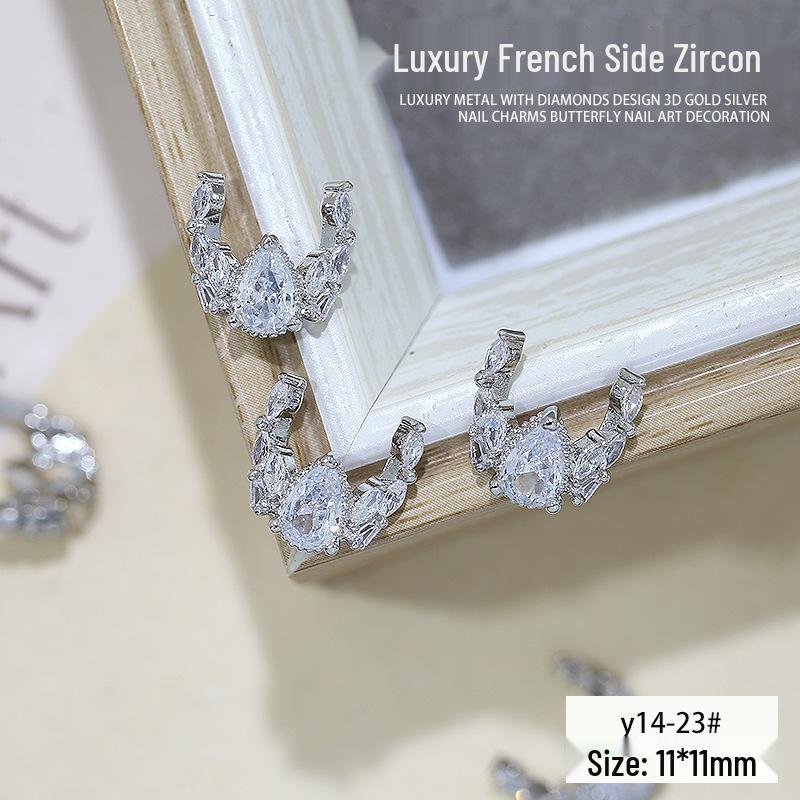 Elegant 3D French Crescent Zircon Nail Art with Star Design