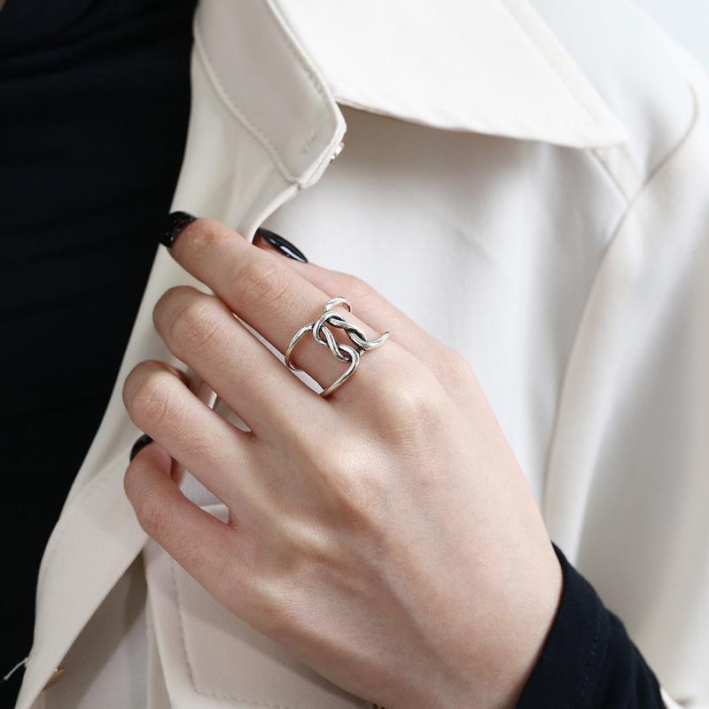 S925 Sterling Silver Retro Blackened Ring: High-end European & American Style for Women