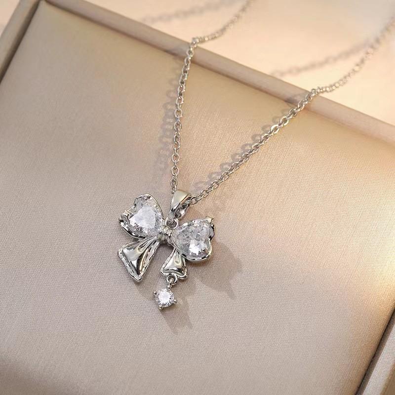 Women's Butterfly Zirconia Clavicle Necklace: Elegant, Fashionable, Titanium Steel Jewelry