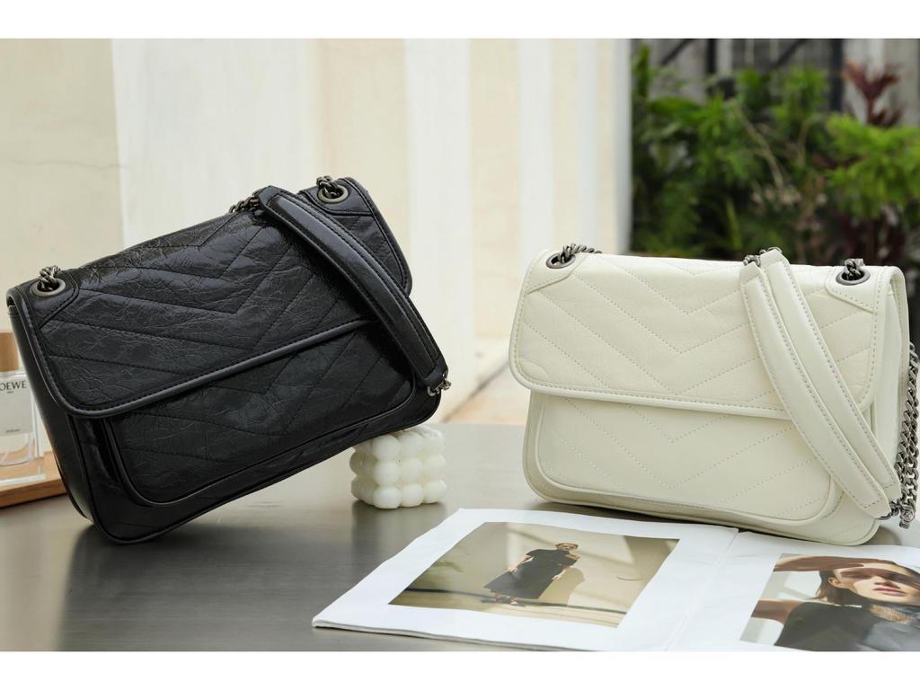 Luxury Oil Wax Leather Retro Chain Messenger Bag - Women's Genuine Leather Classic Trend