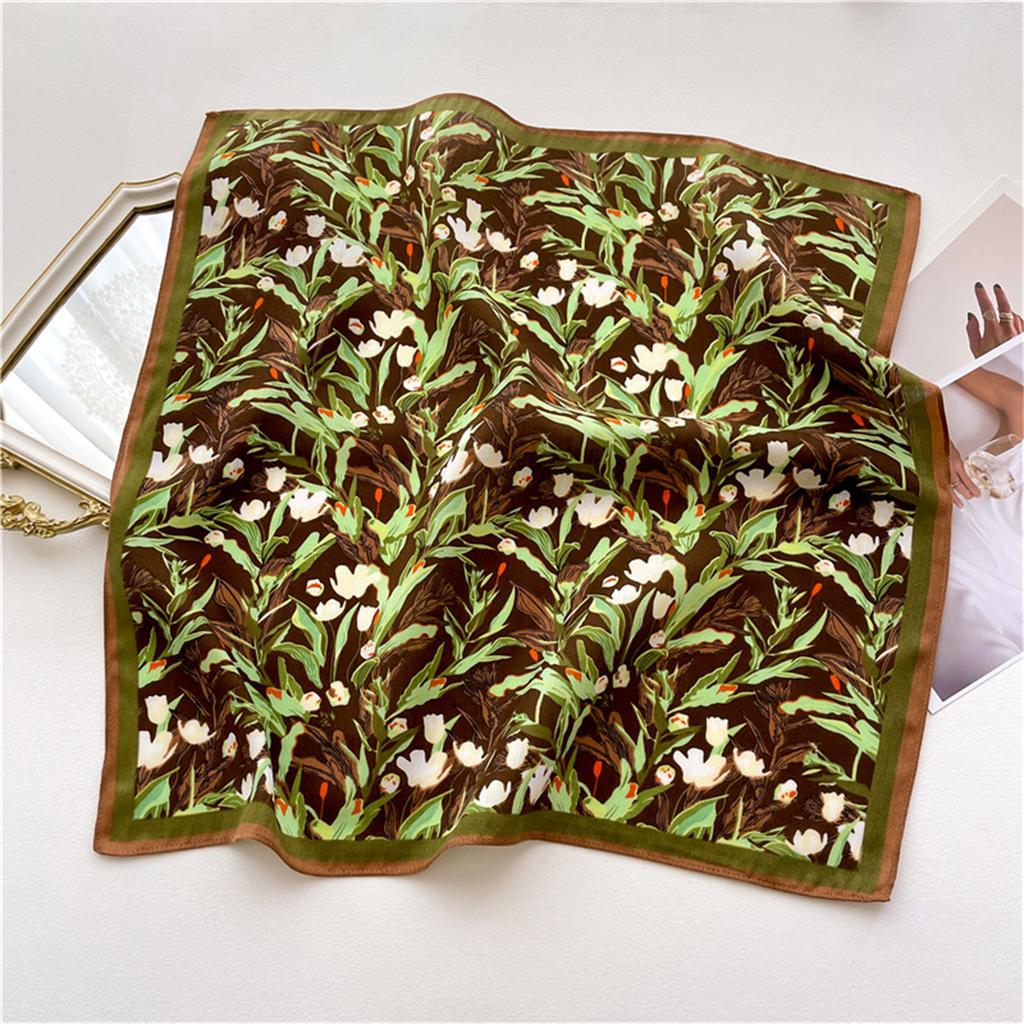 Small Square Scarf with Floral Print for Modern Women Soft & Breathable Bandana Scarves Daily Party Wear Neckerchief