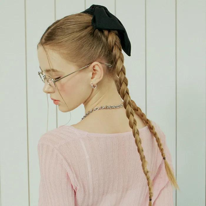 [Worn by Miyao Anna] Asymmetrical Big Ribbon Hairpin _ Black