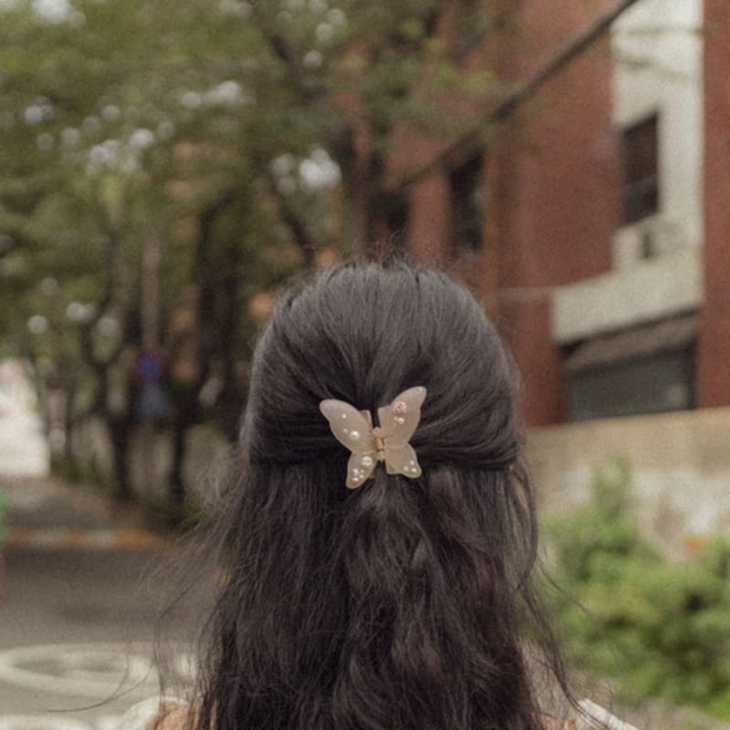 MERRYMOTIVE Pink scented butterfly hair claw