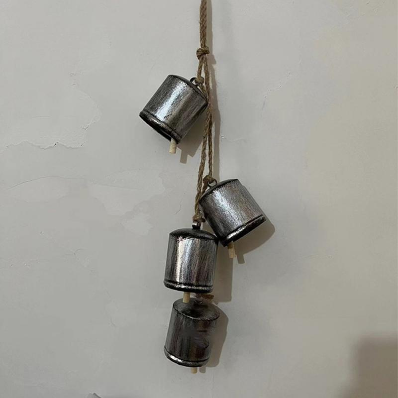 Sinos de latão rústicos Harmony Vintage Sinos de vaca de Natal para decoração 3PCS Bronze Cowbell Crafts Country Style Decoração de casa
