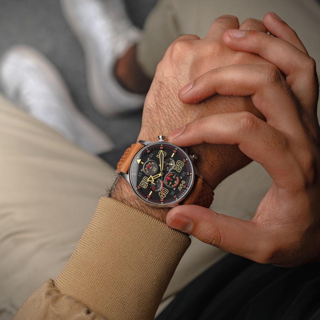 AVI-8 Hawker Typhoon Coningham Chronograph Kožený řemínek Baldwin Černý ciferník Quartz AV-4093-0B Pánské hodinky