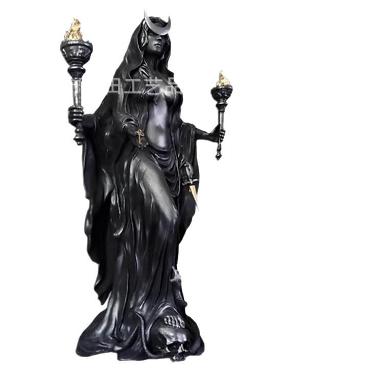 Hekate Niktipolos, Witch of the Night Hecate Niktipolos Resin Ornament Crafts