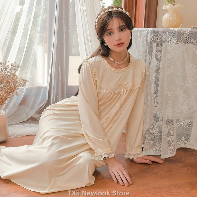 Court-style Princess Sleepwear for Women, Winter and Autumn, French Sweet and Cute Lace with Flowers and Frills, Loose Nightwear