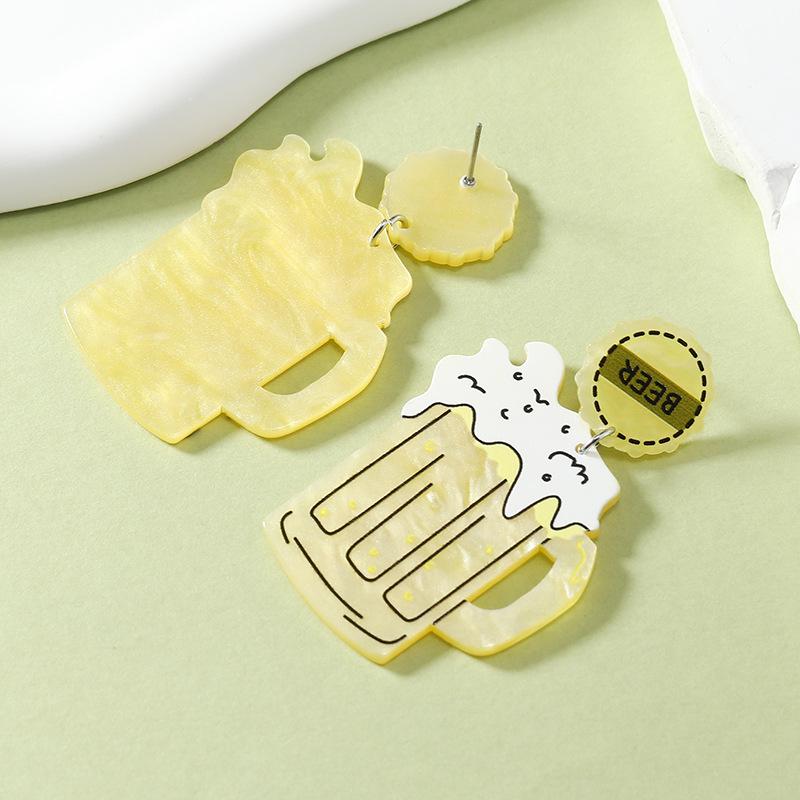 Exaggerated Beer Mug & Heart Acrylic Earrings - Fun Vacation Photo Accessories