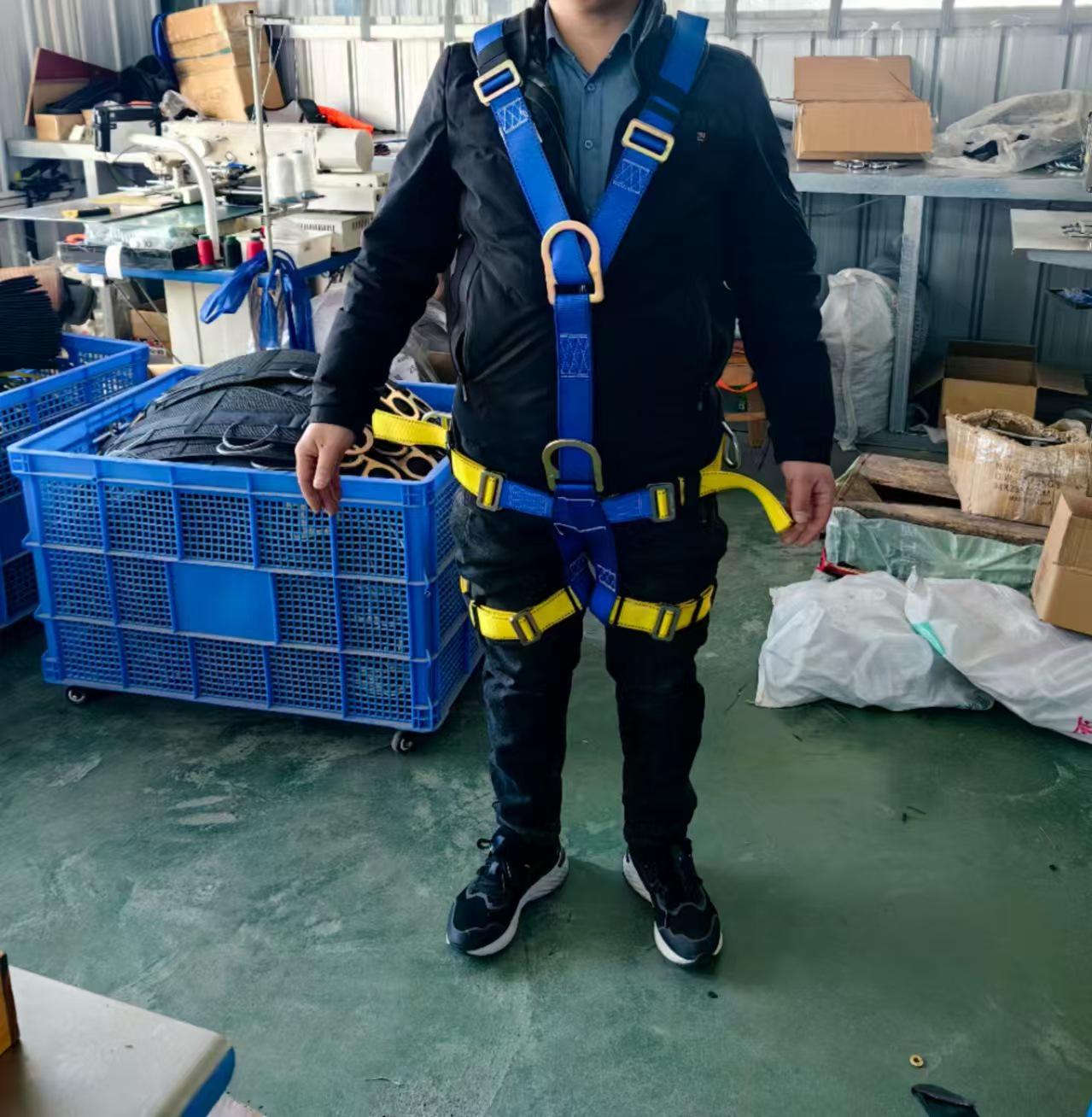 Multi-Point Full-Body Safety Harness for High-Rise
