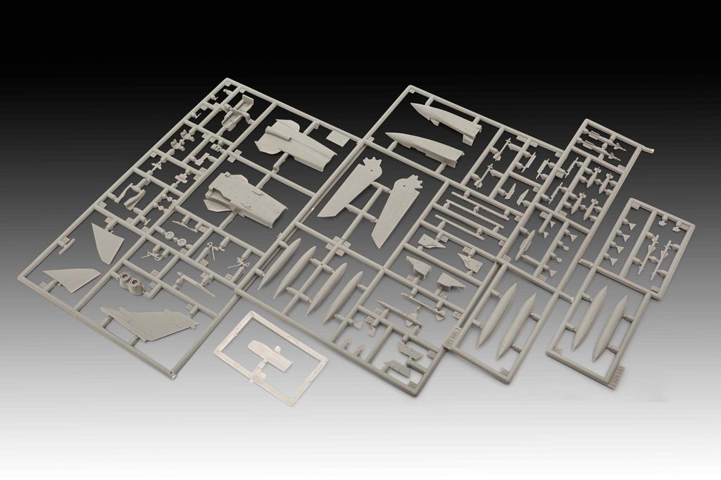 Revell German Panavia Tornado Plastic Model Kit 03783 1/144 IDS/GR.1 (Airplane)