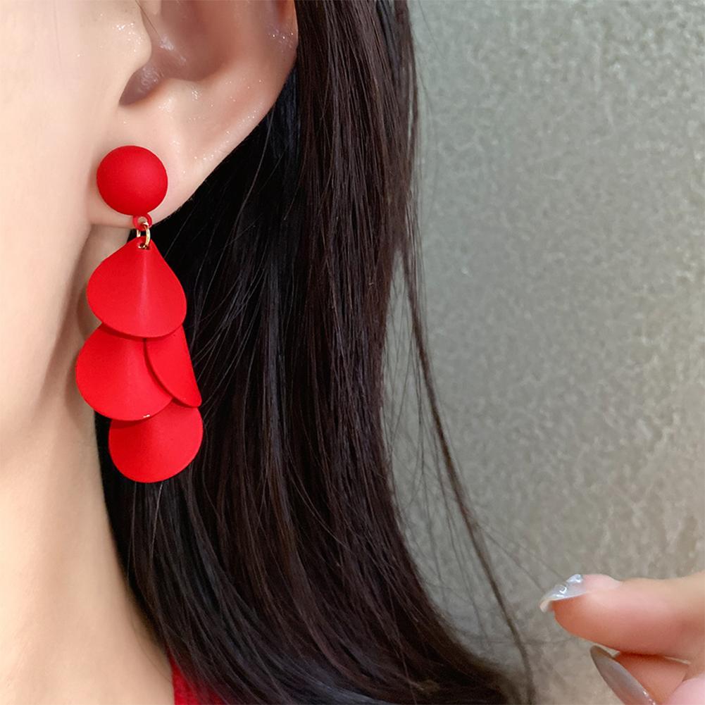 Retro Light Luxury Red Earrings Geometric Leaf Earrings Exaggerated Elegant Ear Stud Female Accessories Gift For Women