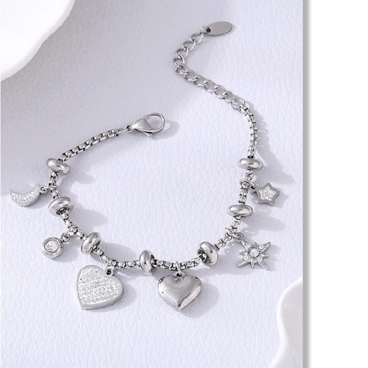 Women's Heart Charm Bracelet In 18k Gold Plated Sturdy Stainless Steel Adorned with Stylish Zircon Materials Use