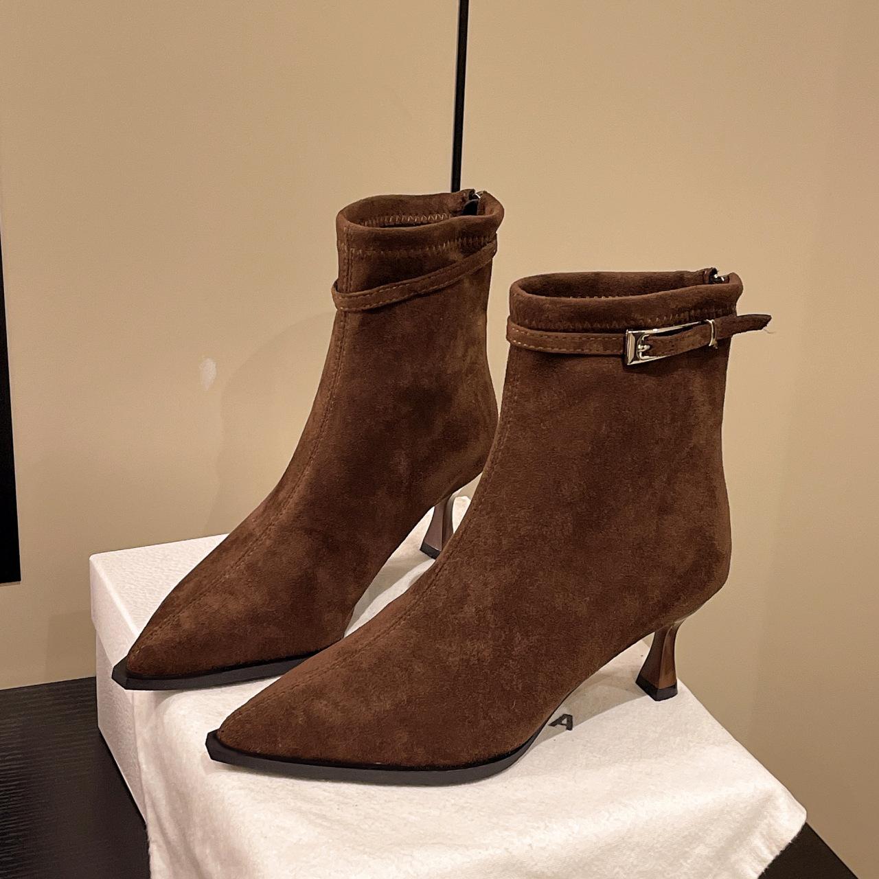 

Французские замшевые ботильоны-лодочки на высоком каблуке цвета хаки, женские новые осенне-зимние ботинки 2025 года, корейские маленькие ботильоны 40 коричневый