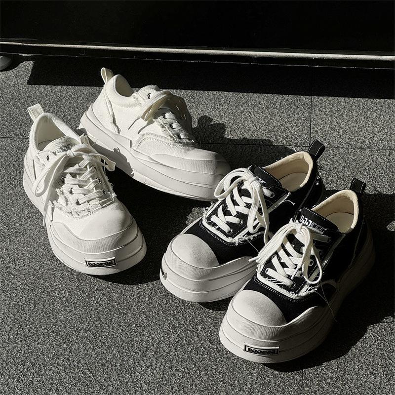 Nischen-Altdesign-Segeltuchschuhe Frühjahr Neu Street-Plattform-Sportschuhe Freizeit