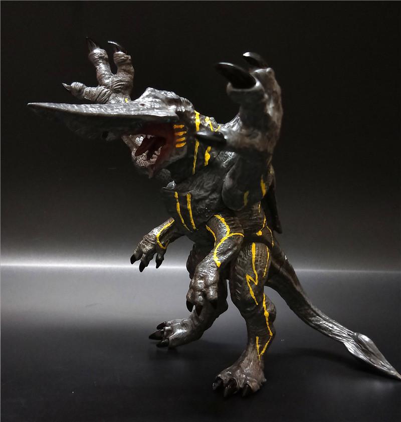 Pacific Rim Trespasser Model With Movable Joints For Collectors And Display Blade